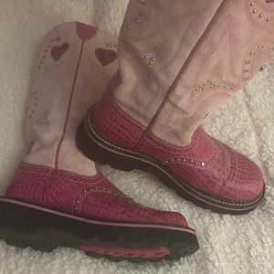 Beautiful Ariat Fatbaby Heart Tall Top BOOTS. Size 7.5B

See pics for details